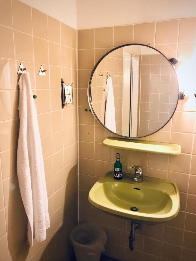 Family Room with Shared Bathroom,992991730:JPEG